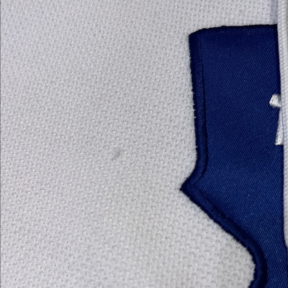 Reebok Kids Toronto Maple Leafs Hockey Jersey - Picture 11 of 12